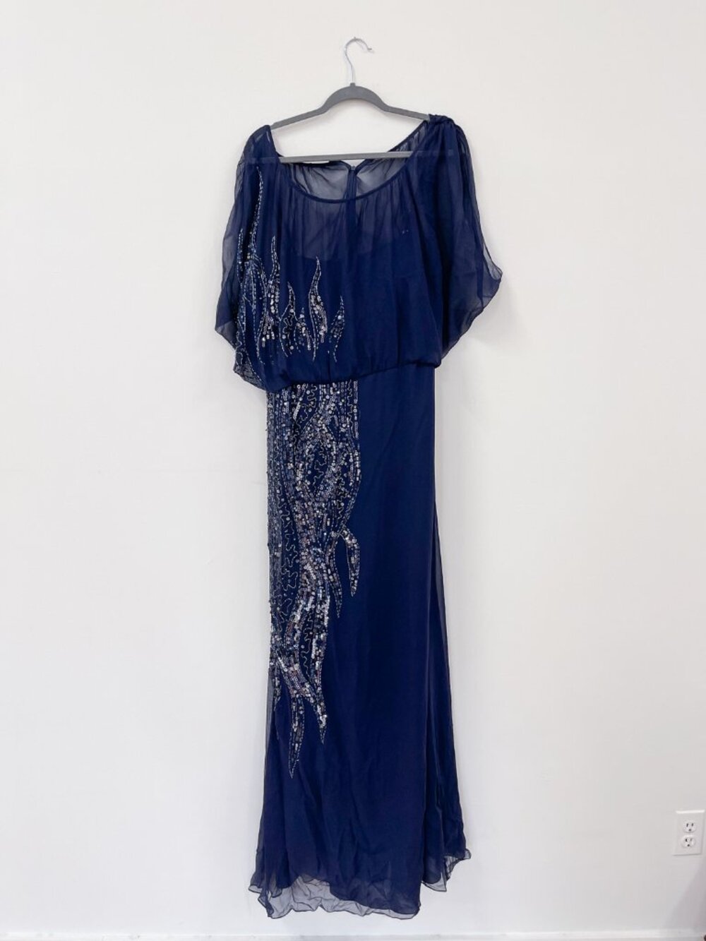 Provonovias Barcelona size 18 navy chiffon long dress with beads